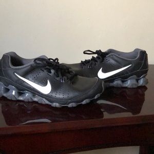 Nike Reax